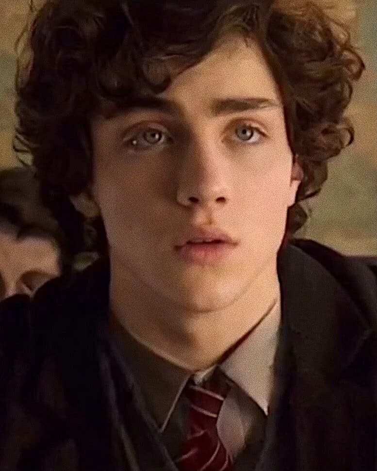 Aaron Taylor Johnson tu tutor thumbnail