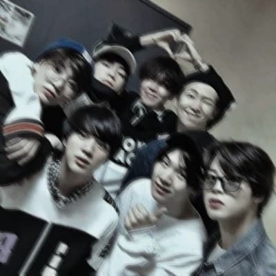 𝘽𝙩𝙨 thumbnail