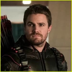 Oliver Queen aka The green arrow  thumbnail