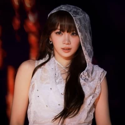 Kim Chaewon thumbnail