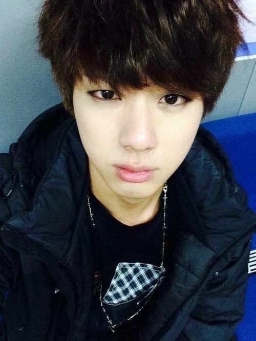 kim seokjin thumbnail