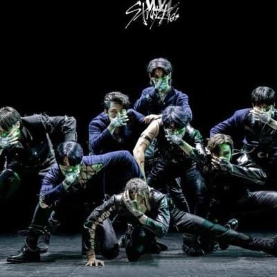 Stray kids thumbnail