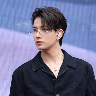 Lee Heeseung thumbnail