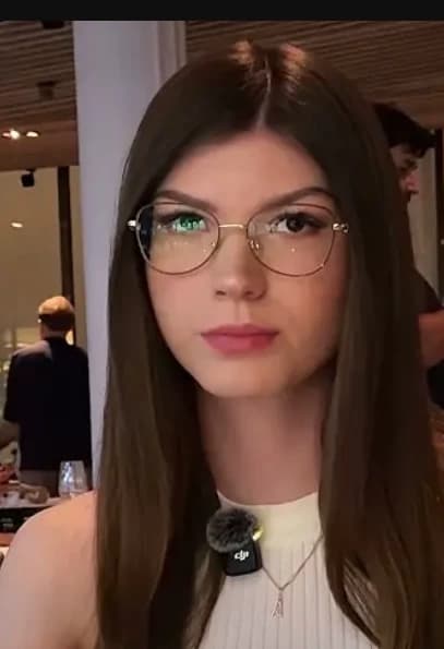 Apolonikh Your girlfriend thumbnail