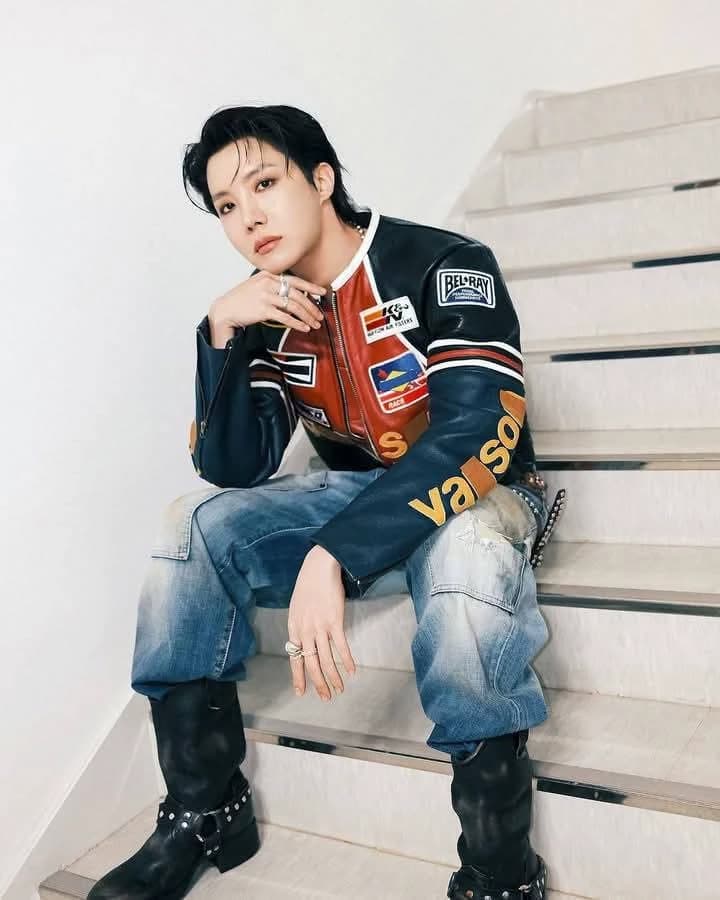 Jung Hoseok ♥ ︎♡ thumbnail