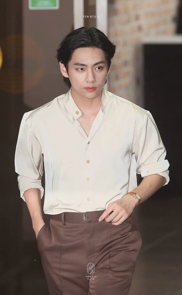 Kim Taehyung thumbnail