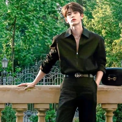 Zhang Linghe (Cold popular student,your love) thumbnail