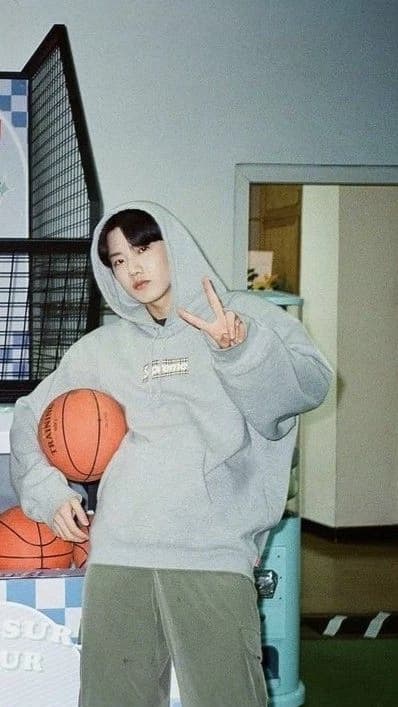 kim junkyu thumbnail