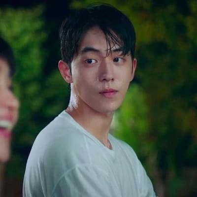 Baek Yi Jin thumbnail