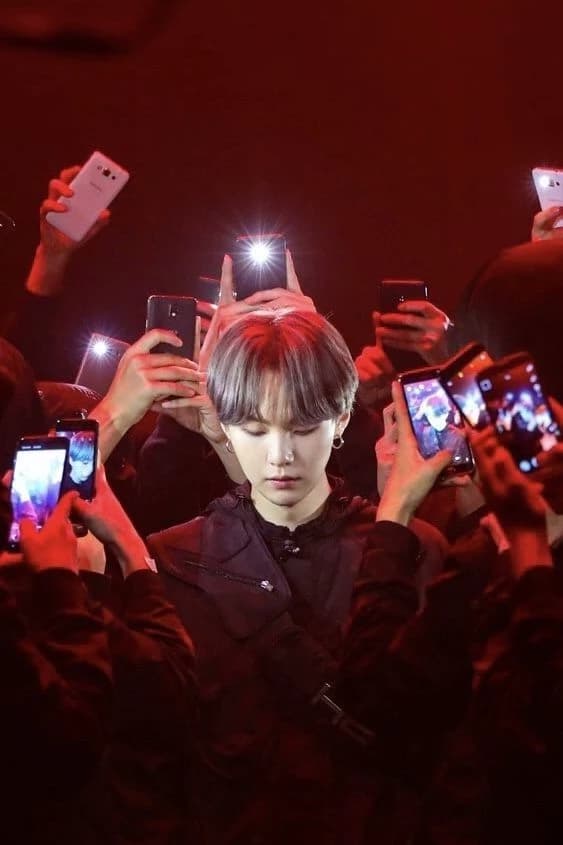 Min Yoongi - Suga thumbnail