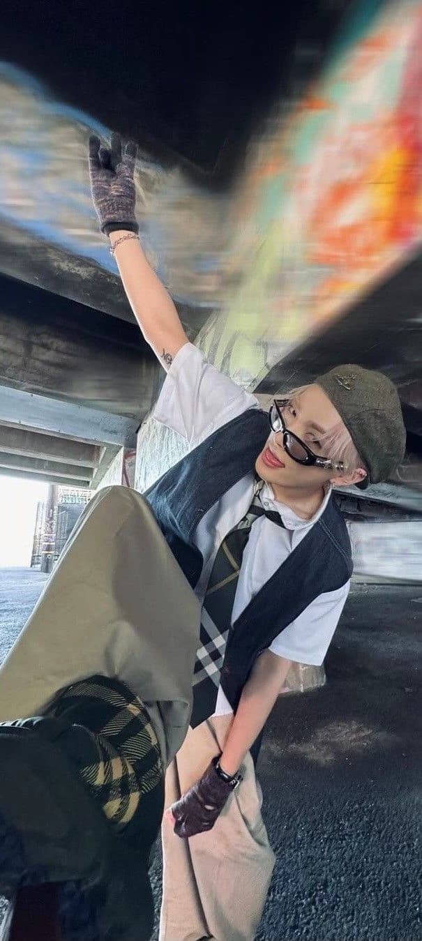 Hongjoong thumbnail