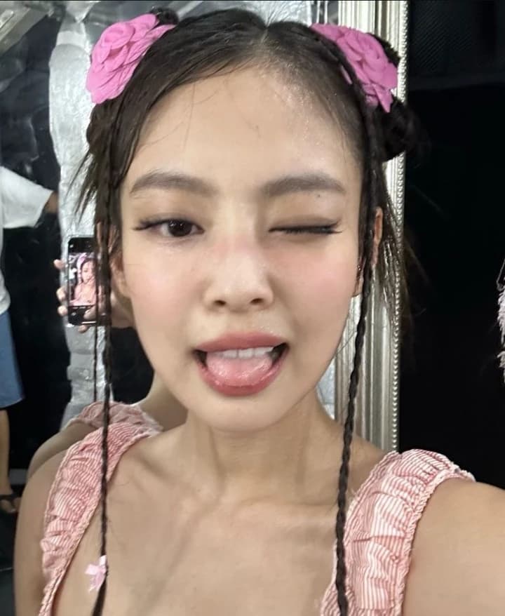 Jennie thumbnail