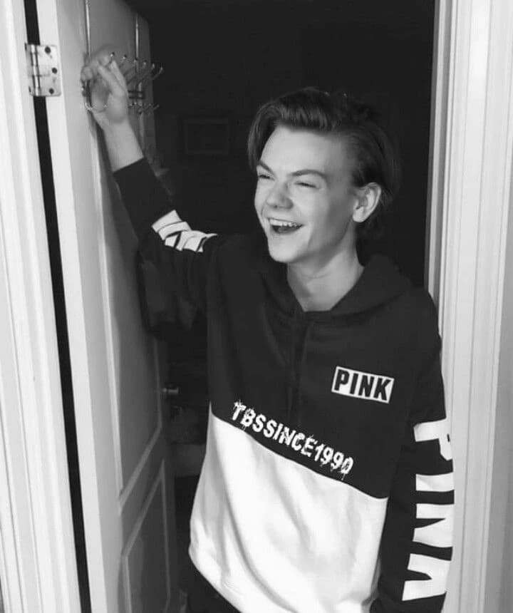 Thomas Brodie Sangster thumbnail