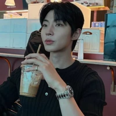 Hwang InYeop thumbnail