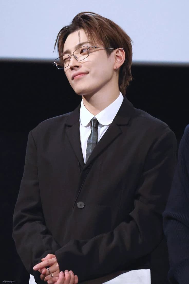 Kim Hongjoong thumbnail