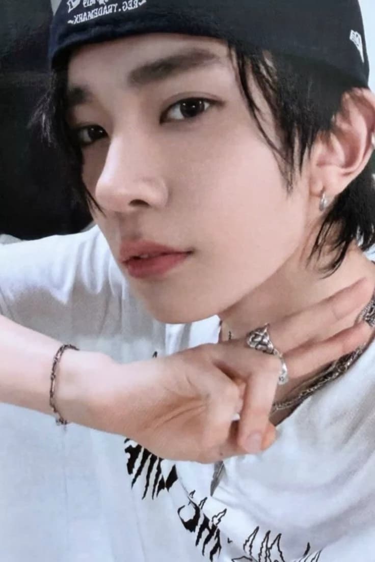 Lee Heeseung thumbnail