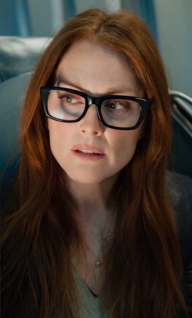 Julianne Moore thumbnail