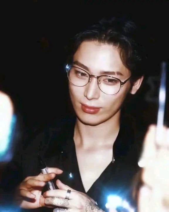 KIM-SUNOO thumbnail