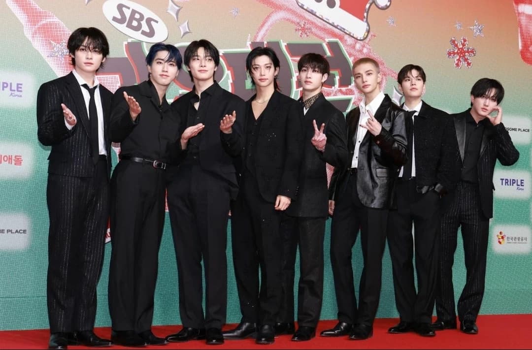 Stray Kids thumbnail