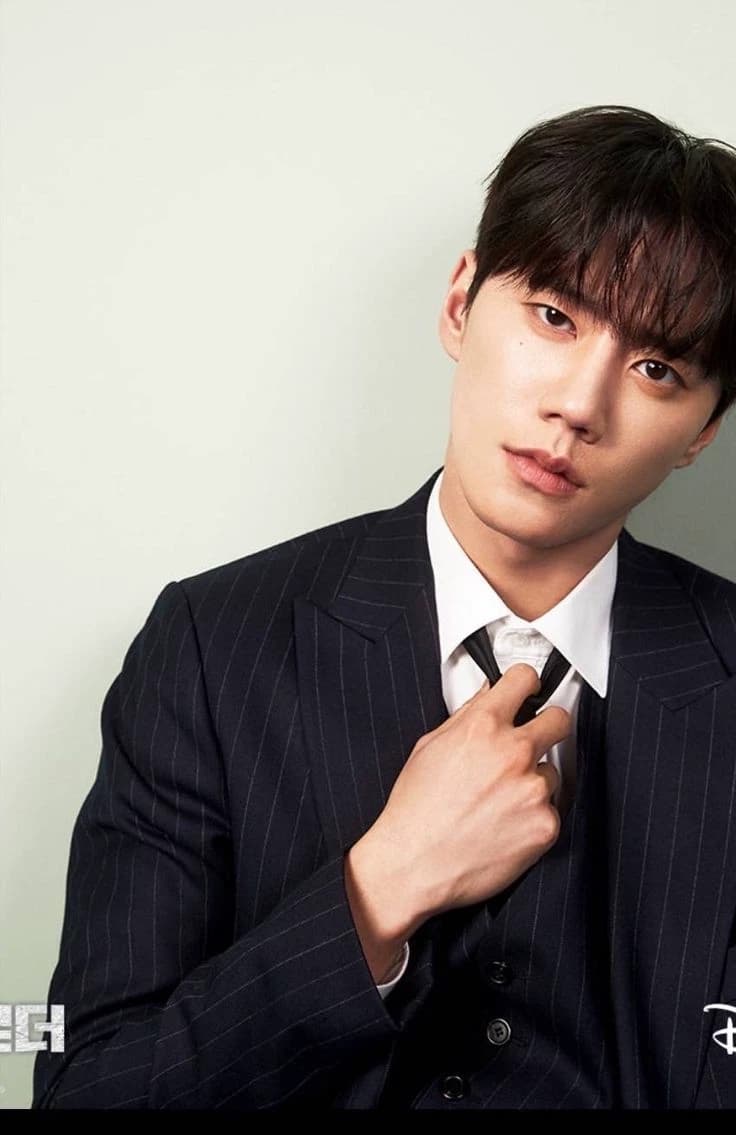 Lee Jun young thumbnail