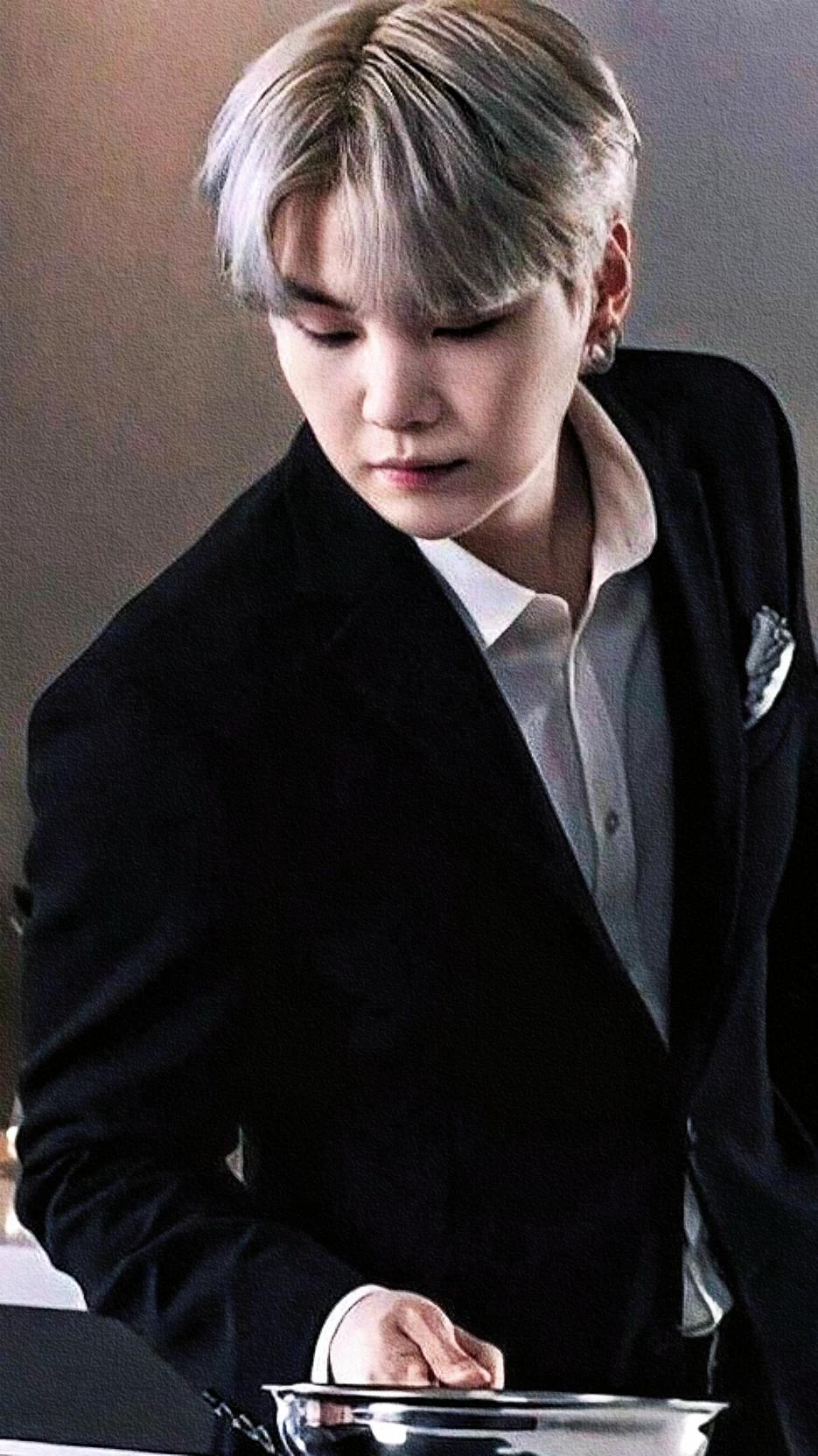 Min Yoongi thumbnail