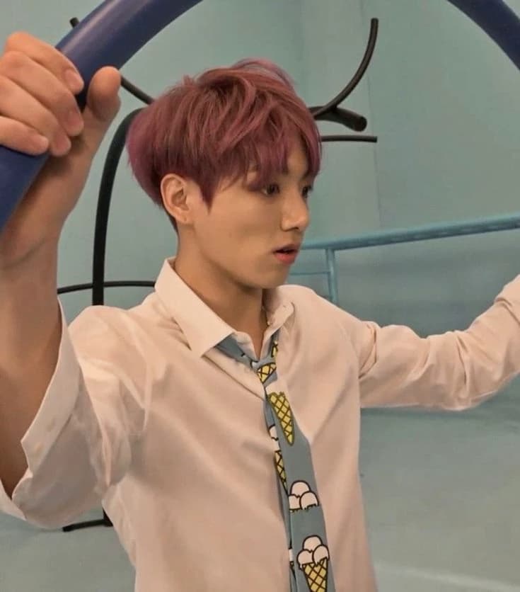 Jeon Jungkook thumbnail