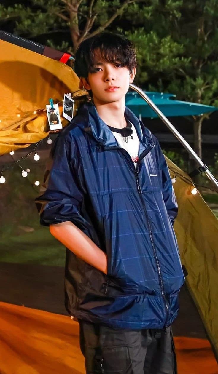 lee heeseung thumbnail