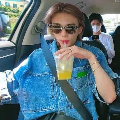 Hyunjin thumbnail