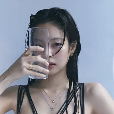 Jennie thumbnail