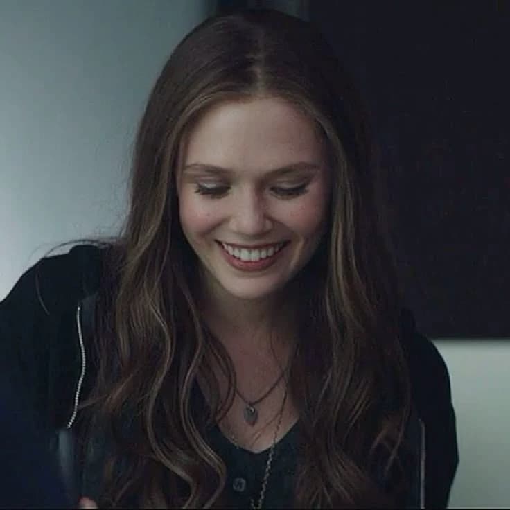 Wanda Maximoff thumbnail