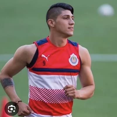 Alan Pulido thumbnail
