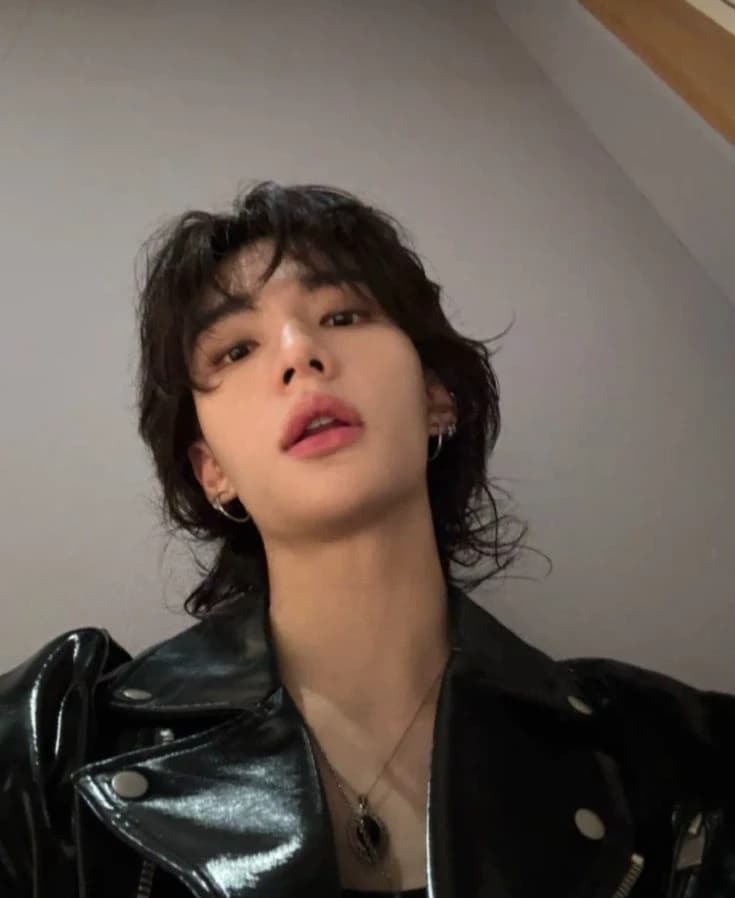 Hyunjin thumbnail