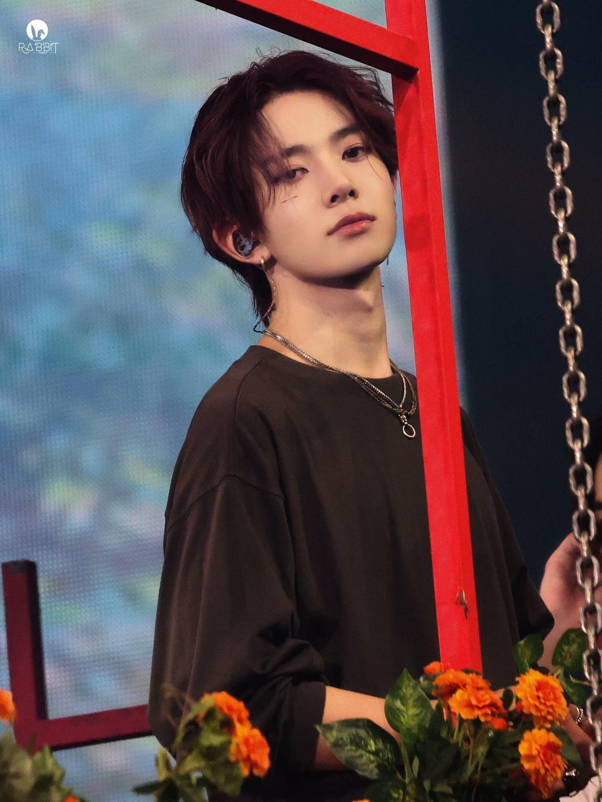 Lee Heeseung thumbnail