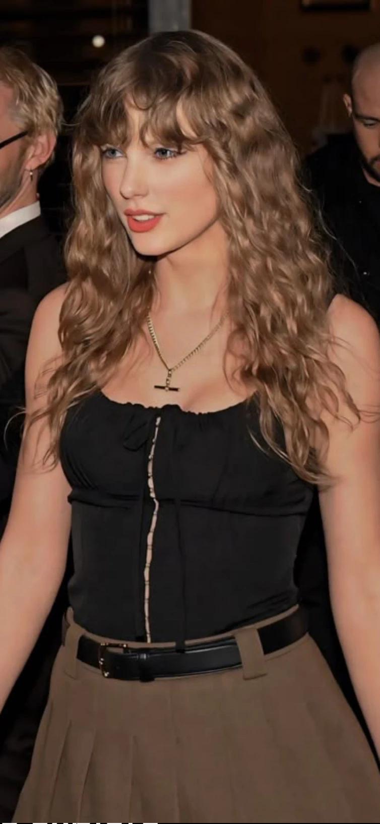 Taylor Swift thumbnail