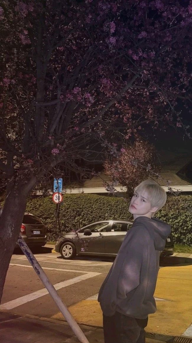 Zhong Chenle thumbnail