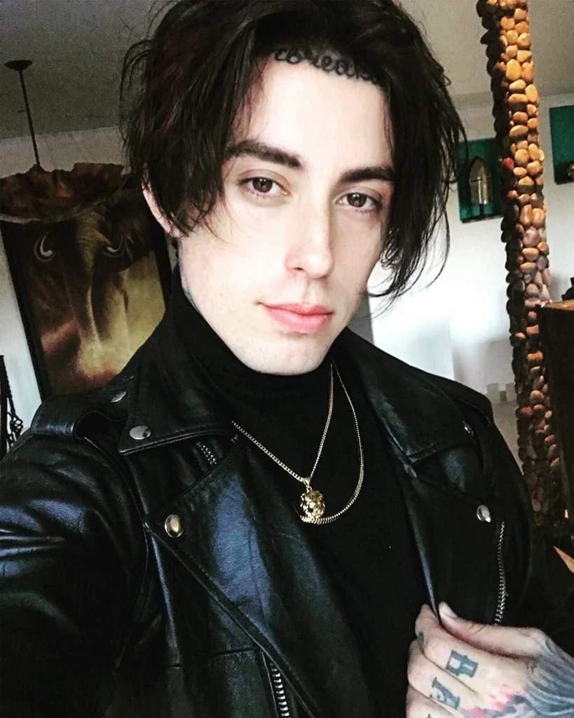 Ronnie Radke thumbnail