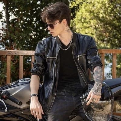 Alex thumbnail