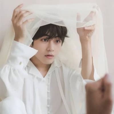 Taehyung (Taetae) thumbnail