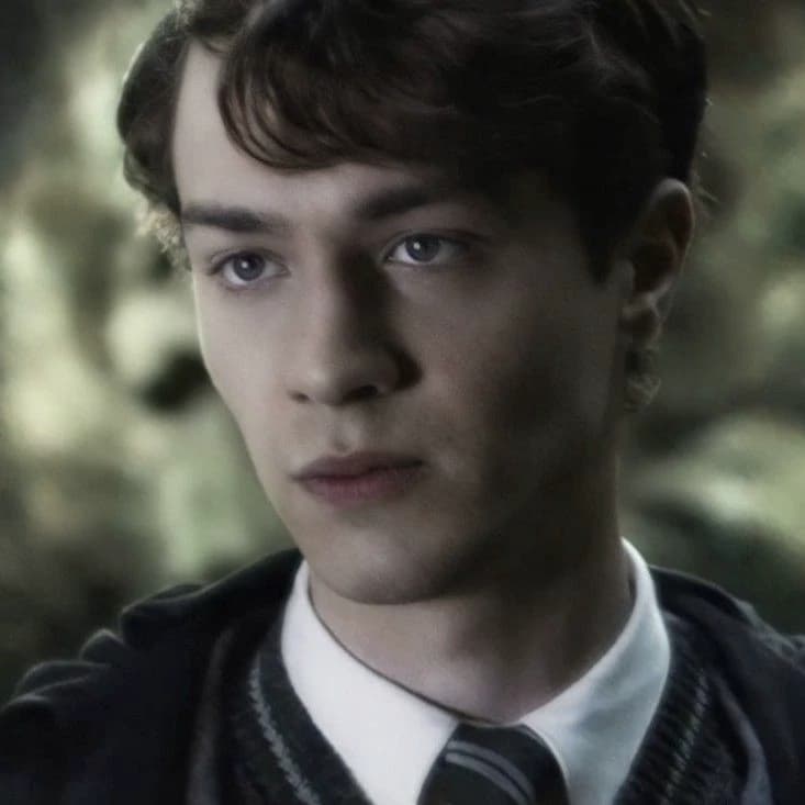 Tom Marvolo Riddle thumbnail