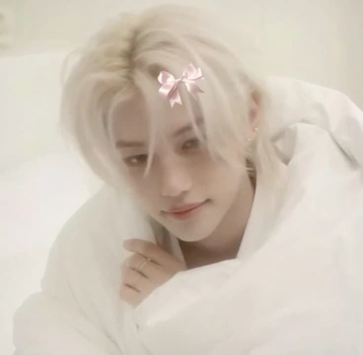 Félix  stray kids thumbnail