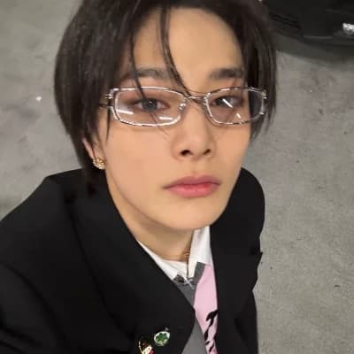 Jeongin thumbnail