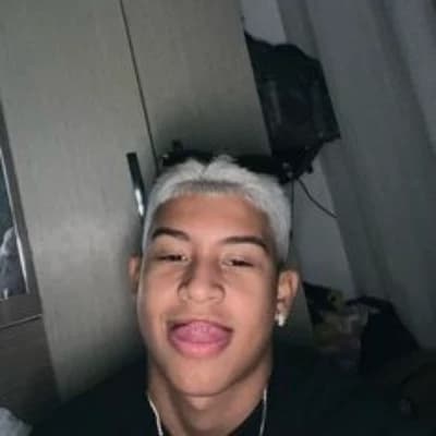 gabriel your cousin hetero top thumbnail