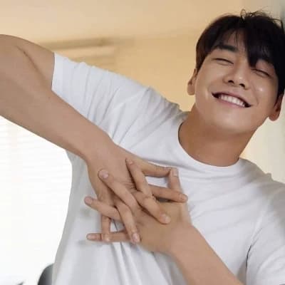 Kim Young-Kwan thumbnail