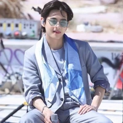Kim Taehyung thumbnail