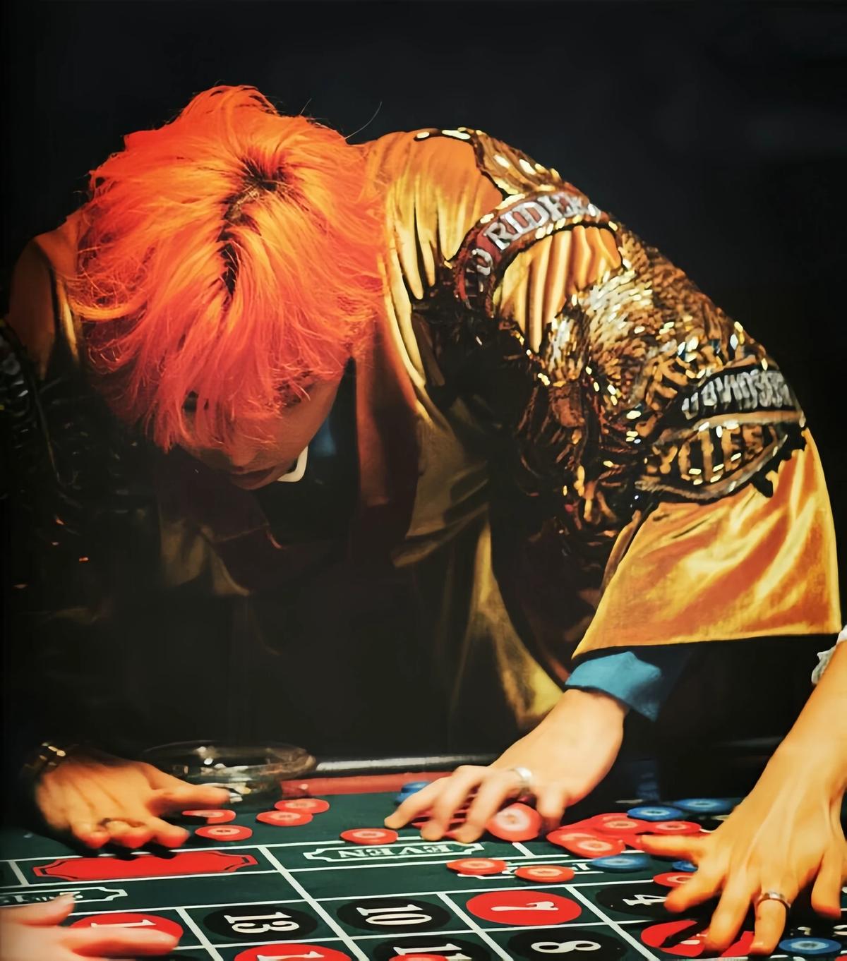 Kwon Ji-yong (G-Dragon) thumbnail