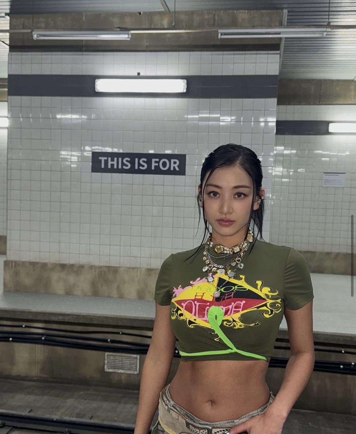 Jihyo Park | Gl thumbnail