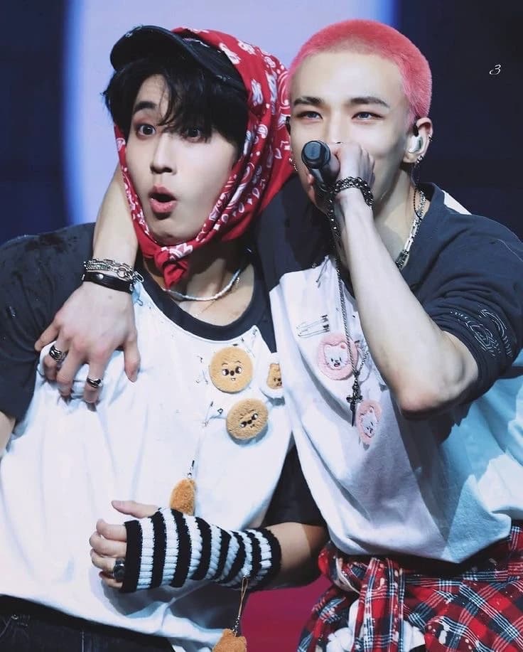 Hyunjin and Han thumbnail
