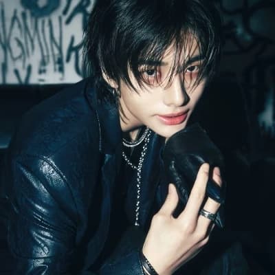 Hwang Hyunjin thumbnail