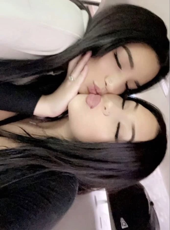 you and your friend X Ana y Sofia thumbnail
