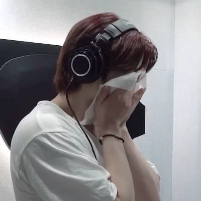 Lee Know thumbnail